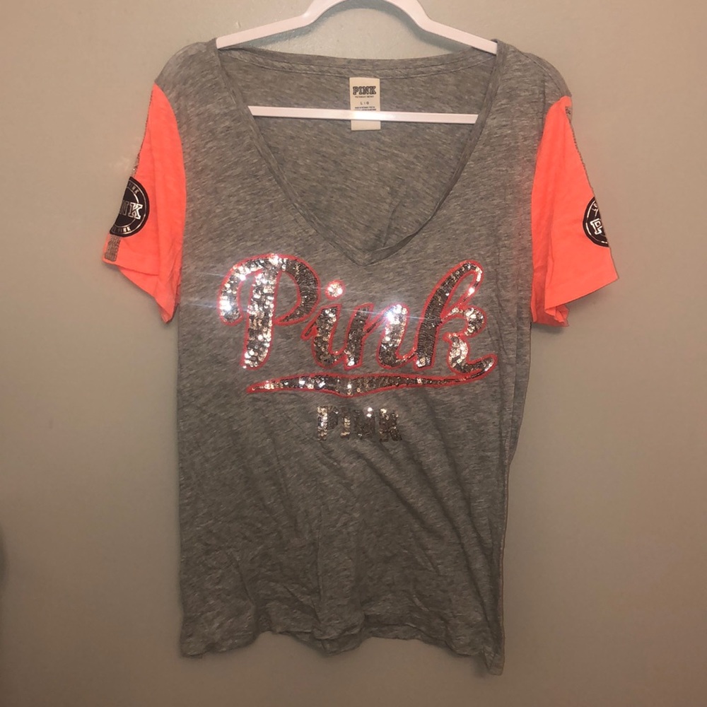 Pink v-neck t-shirt